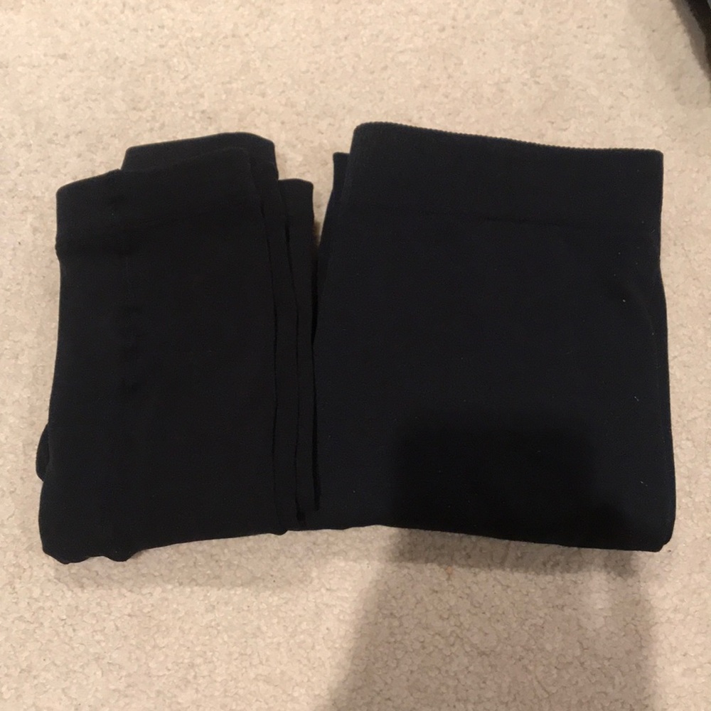 black leggings